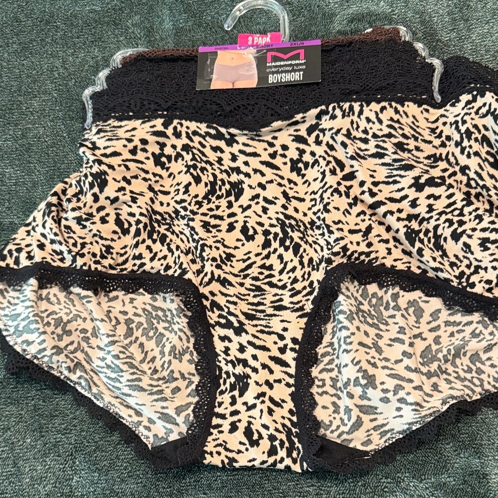 Maidenform Leopard Print Boyshort Panties